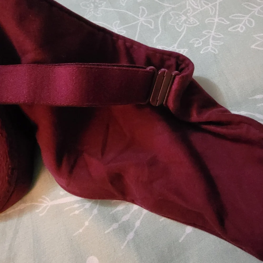 Victoria's Secret Purple Contoured Bra Intimates 34 F Or 34 DDD - Picture 6 of 8